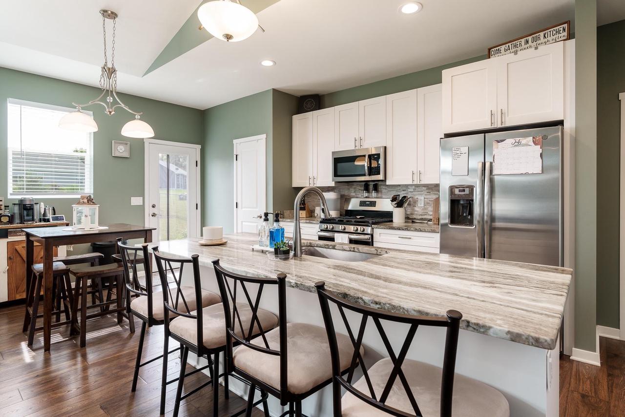 408 Comfortcove Street