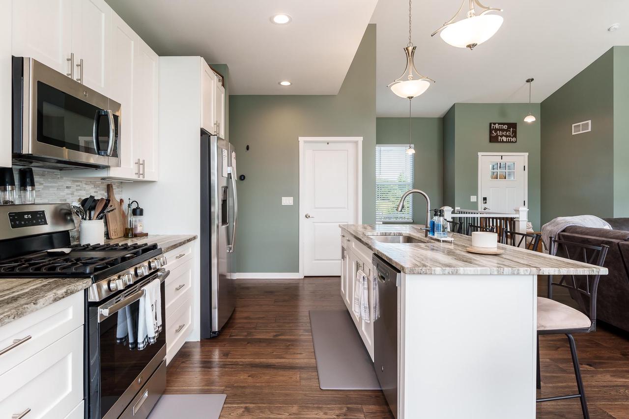 408 Comfortcove Street