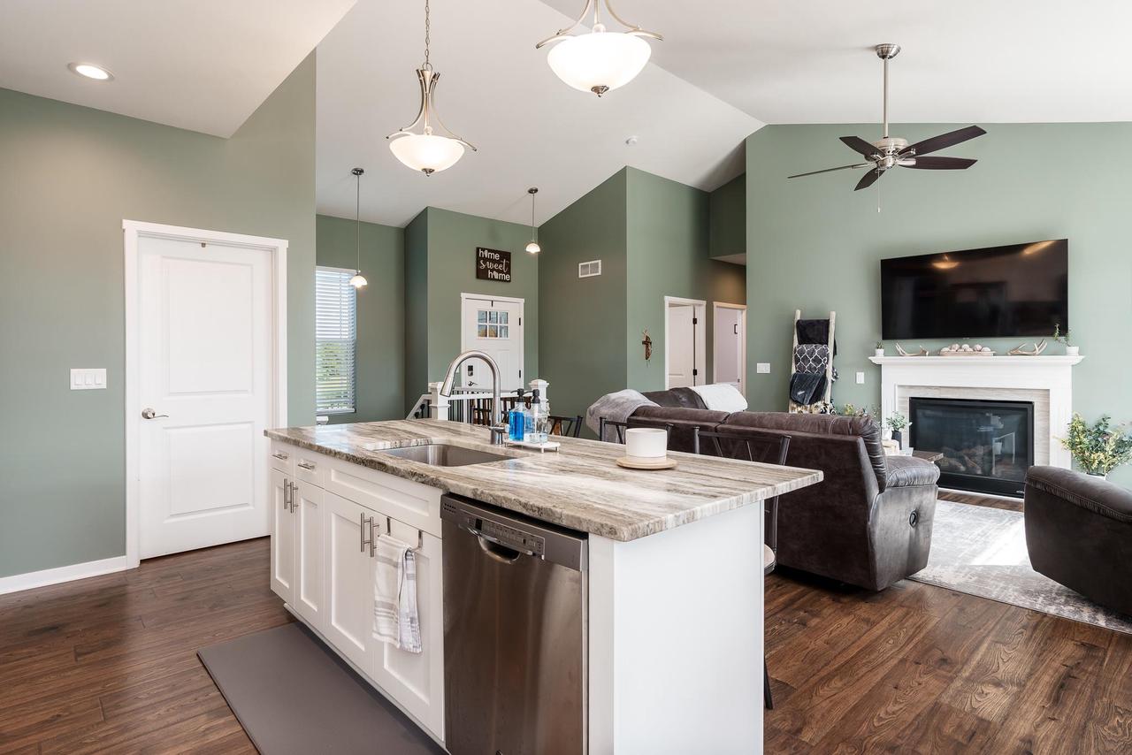 408 Comfortcove Street