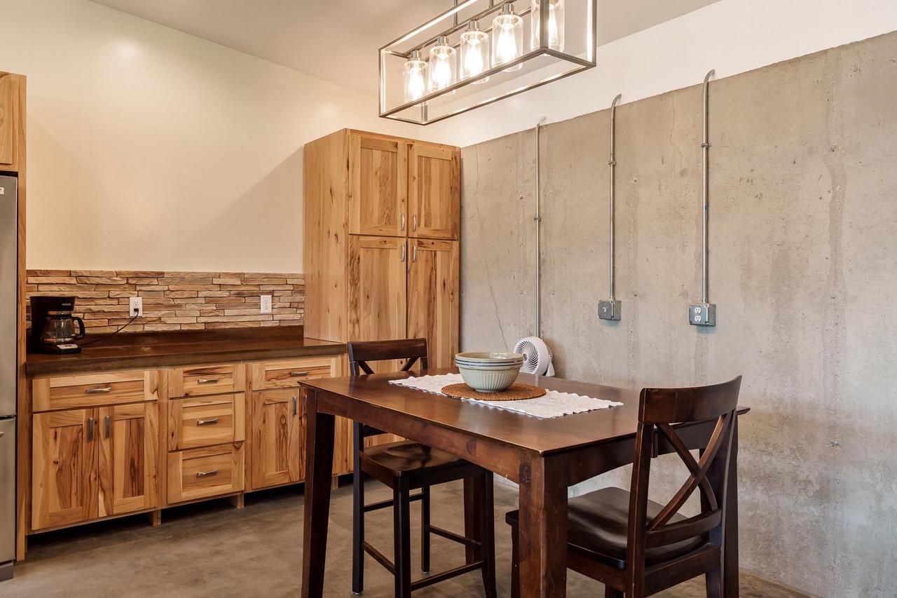 7650 South Johnson Road