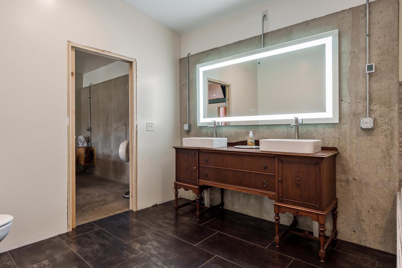 7650 South Johnson Road