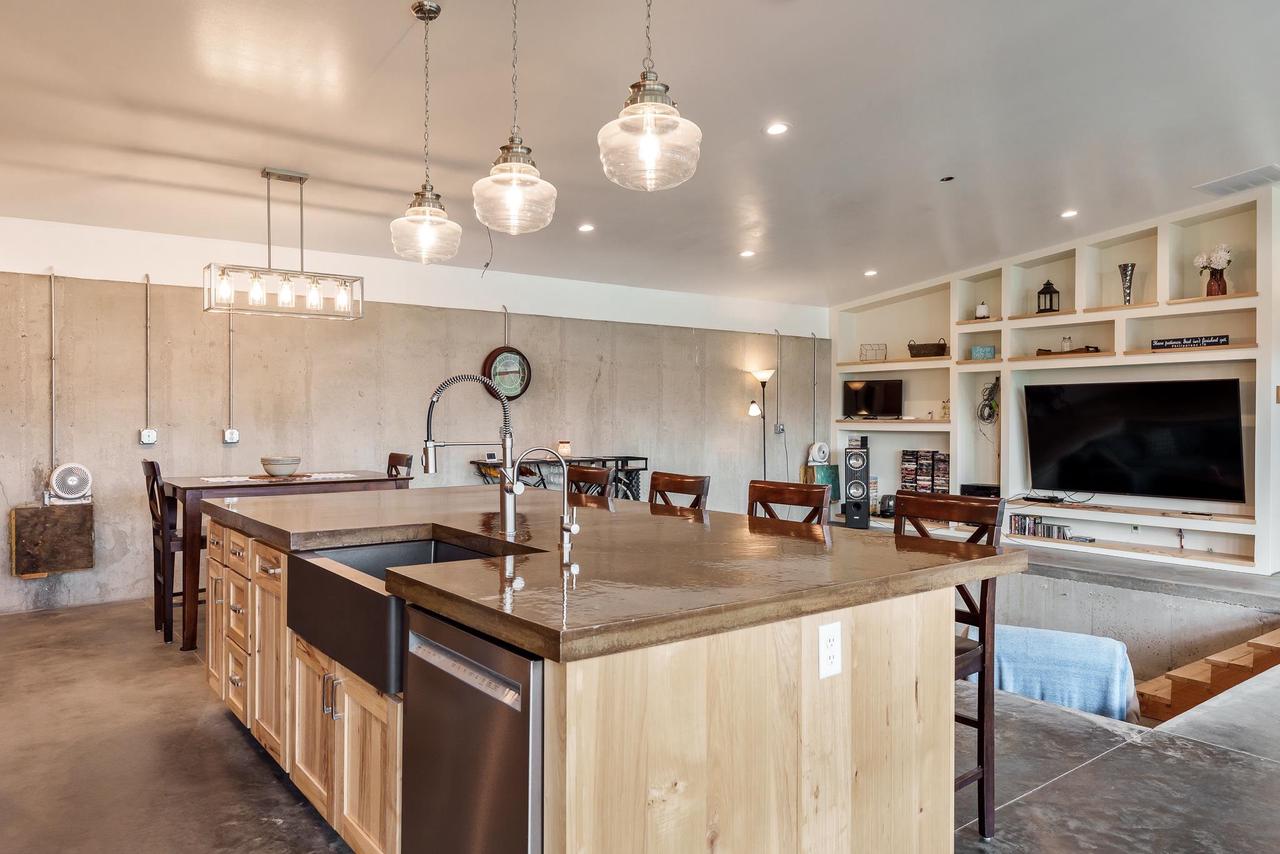 7650 South Johnson Road