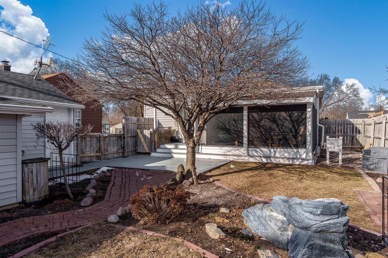 1616 Ashland Avenue