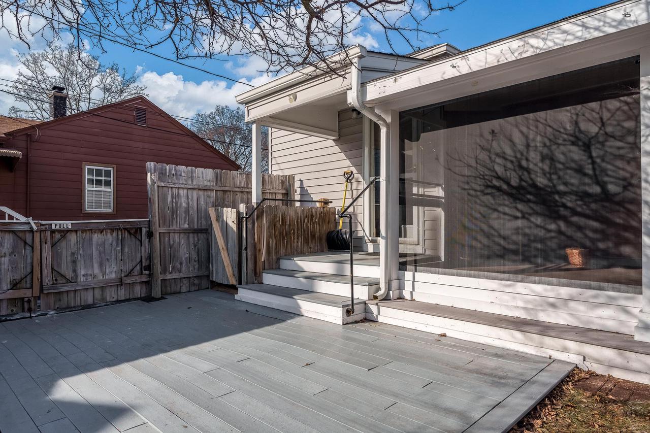 1616 Ashland Avenue
