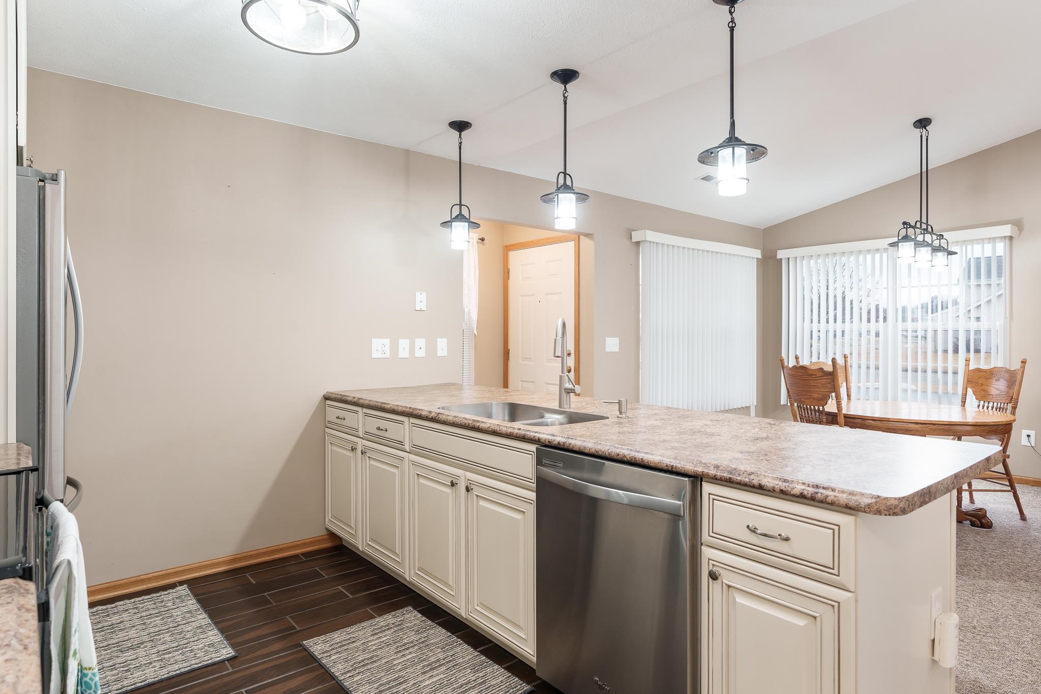 2504 Edgewood Drive