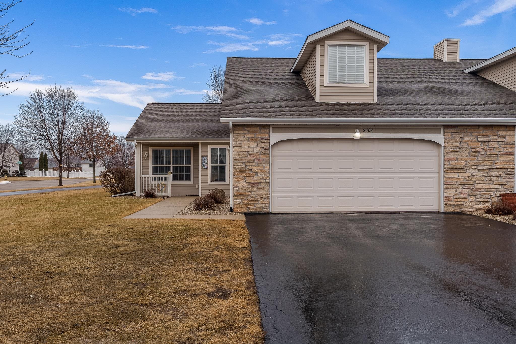 2504 Edgewood Drive