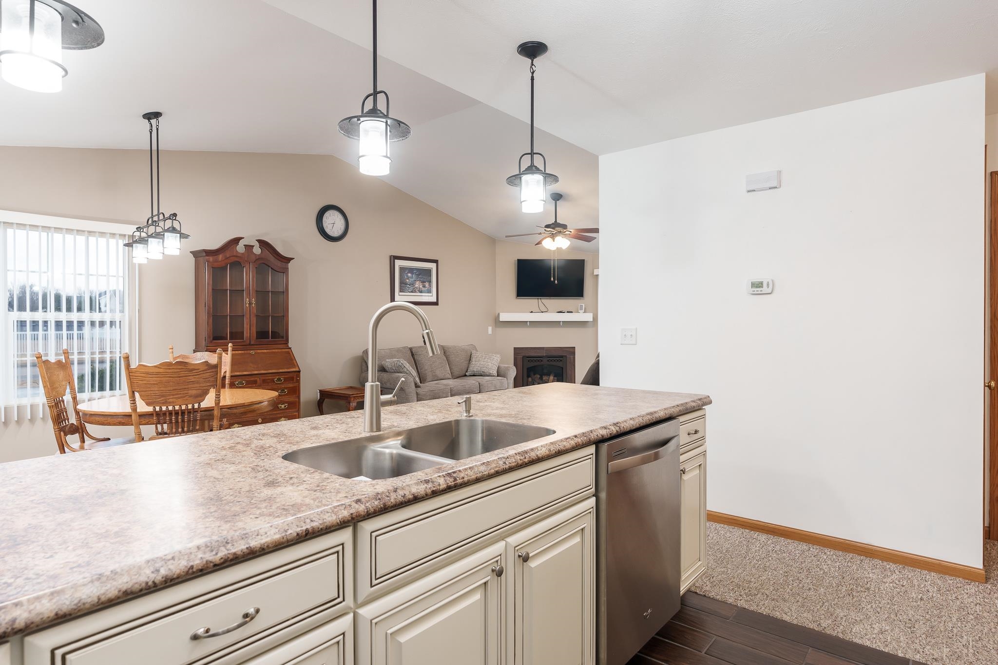 2504 Edgewood Drive