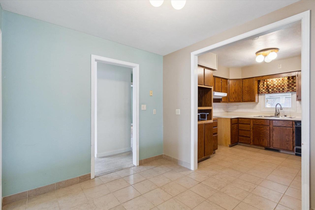 1343 Highland Avenue
