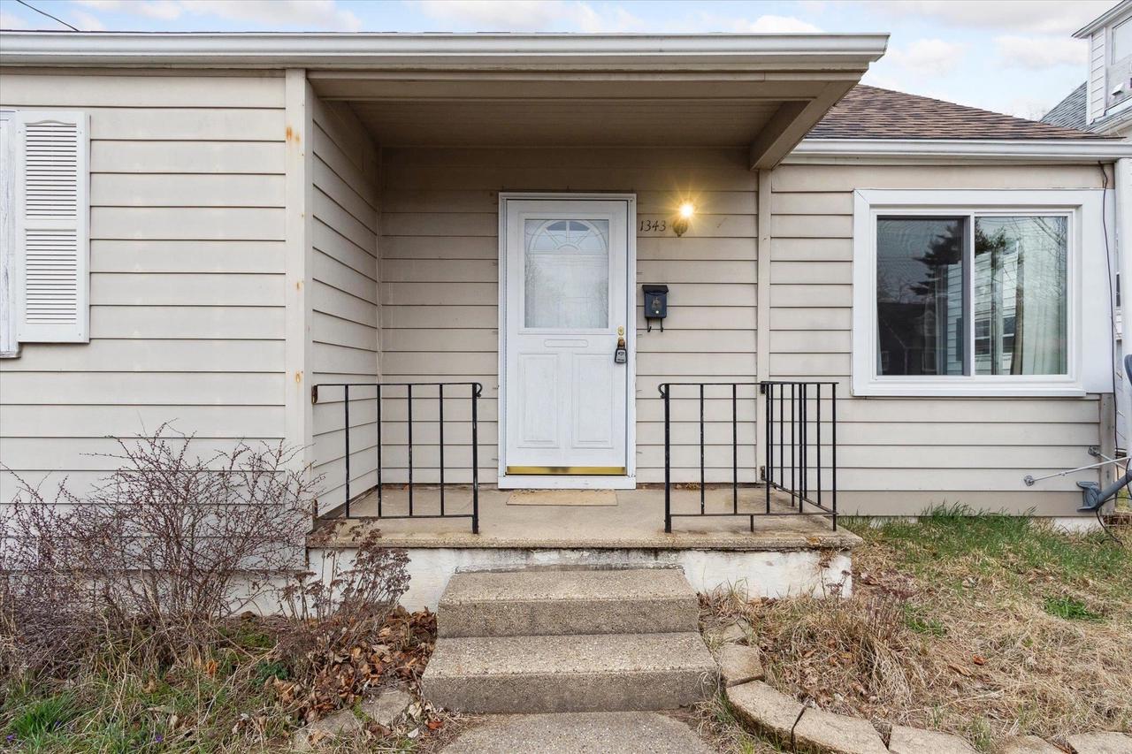 1343 Highland Avenue