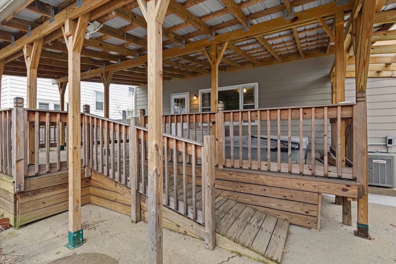 1343 Highland Avenue