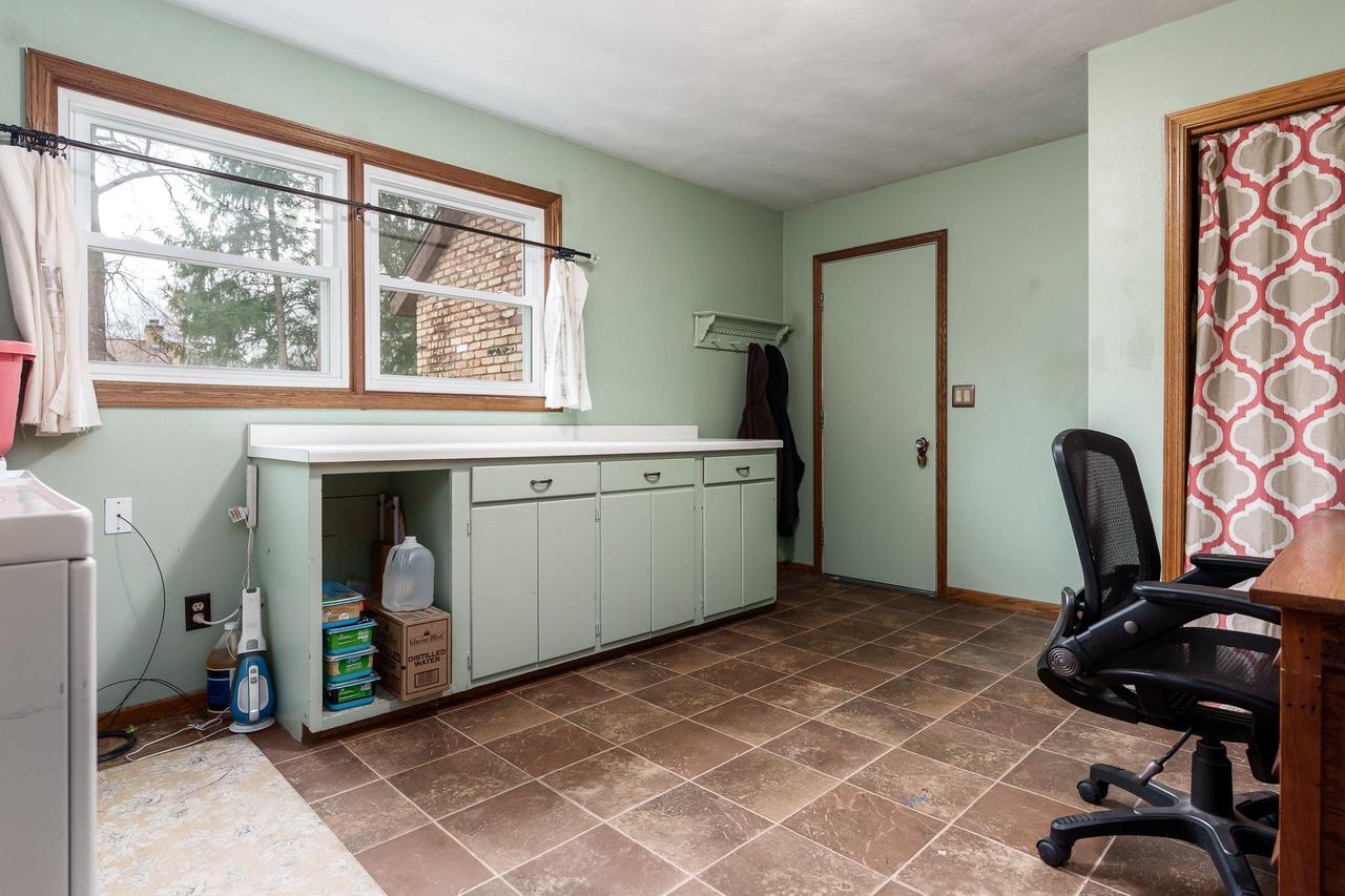 11432 South Smythe School Road