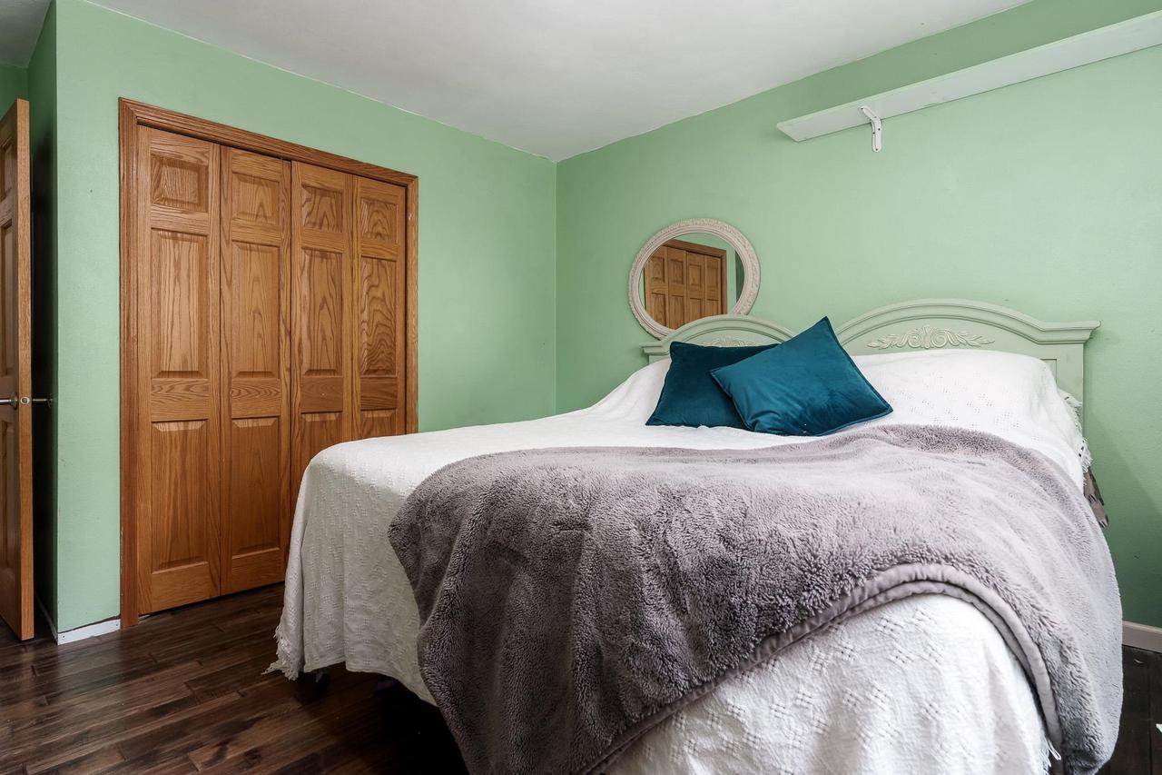 11432 South Smythe School Road