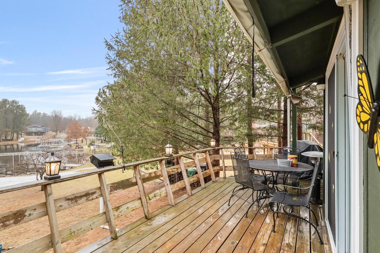 333 Lions Head Court