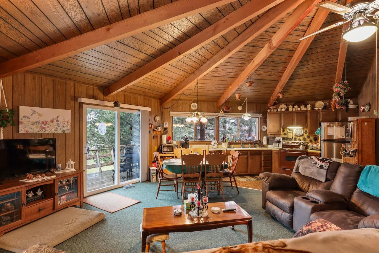 333 Lions Head Court