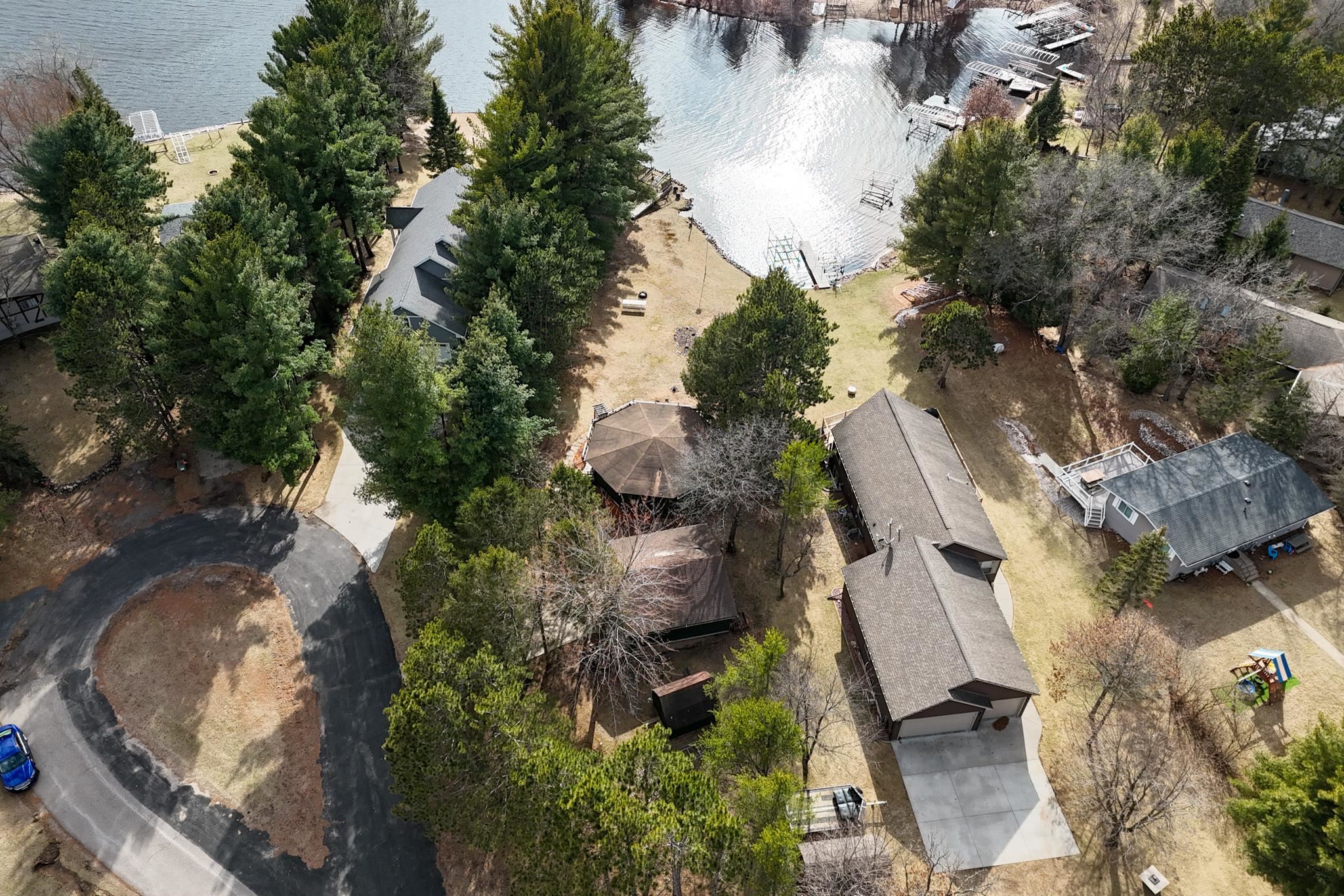 333 Lions Head Court