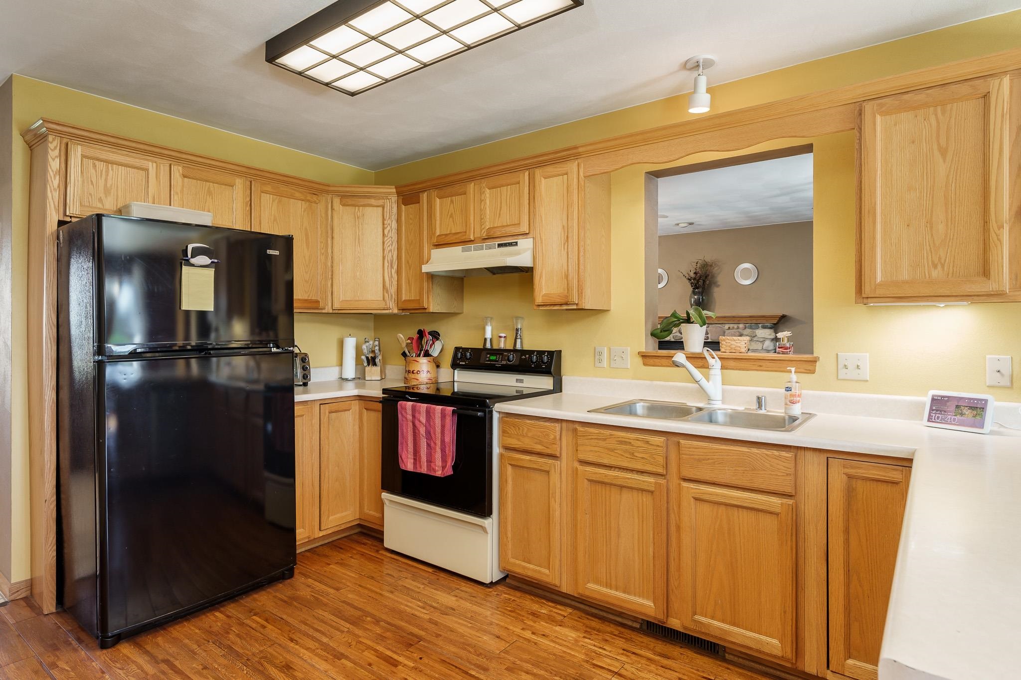 2827 S Waterford Court