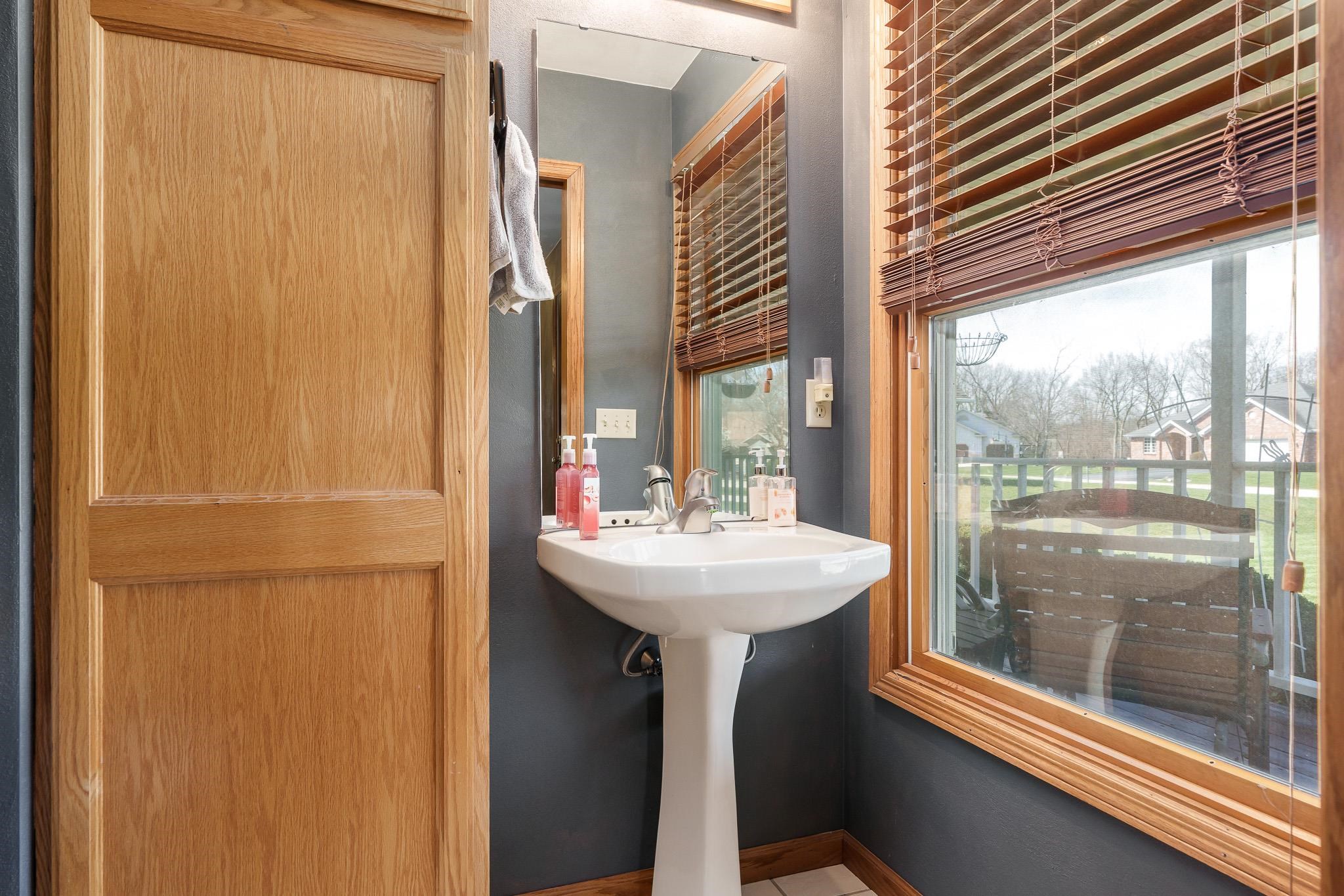 2827 S Waterford Court