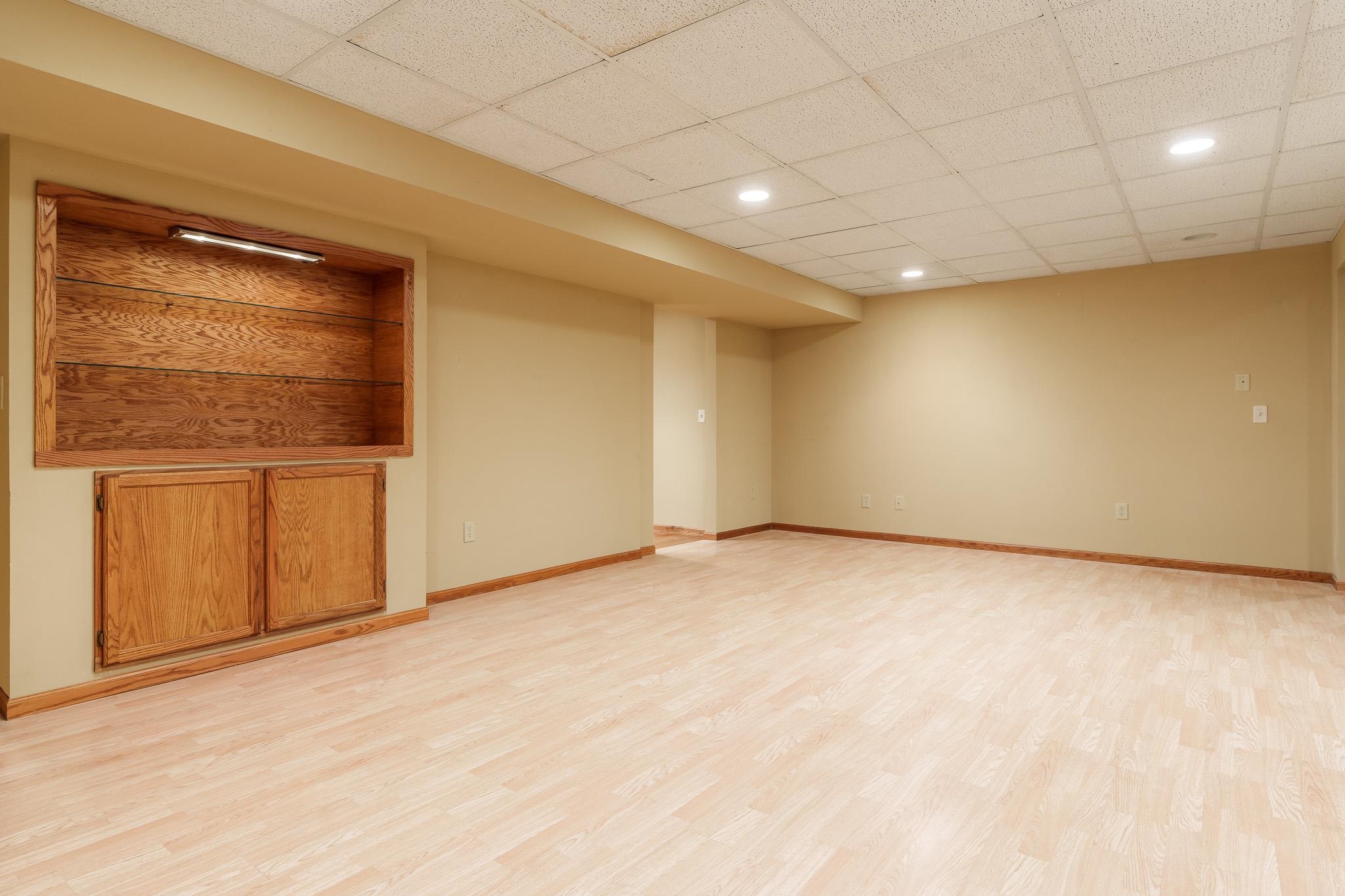 2827 S Waterford Court