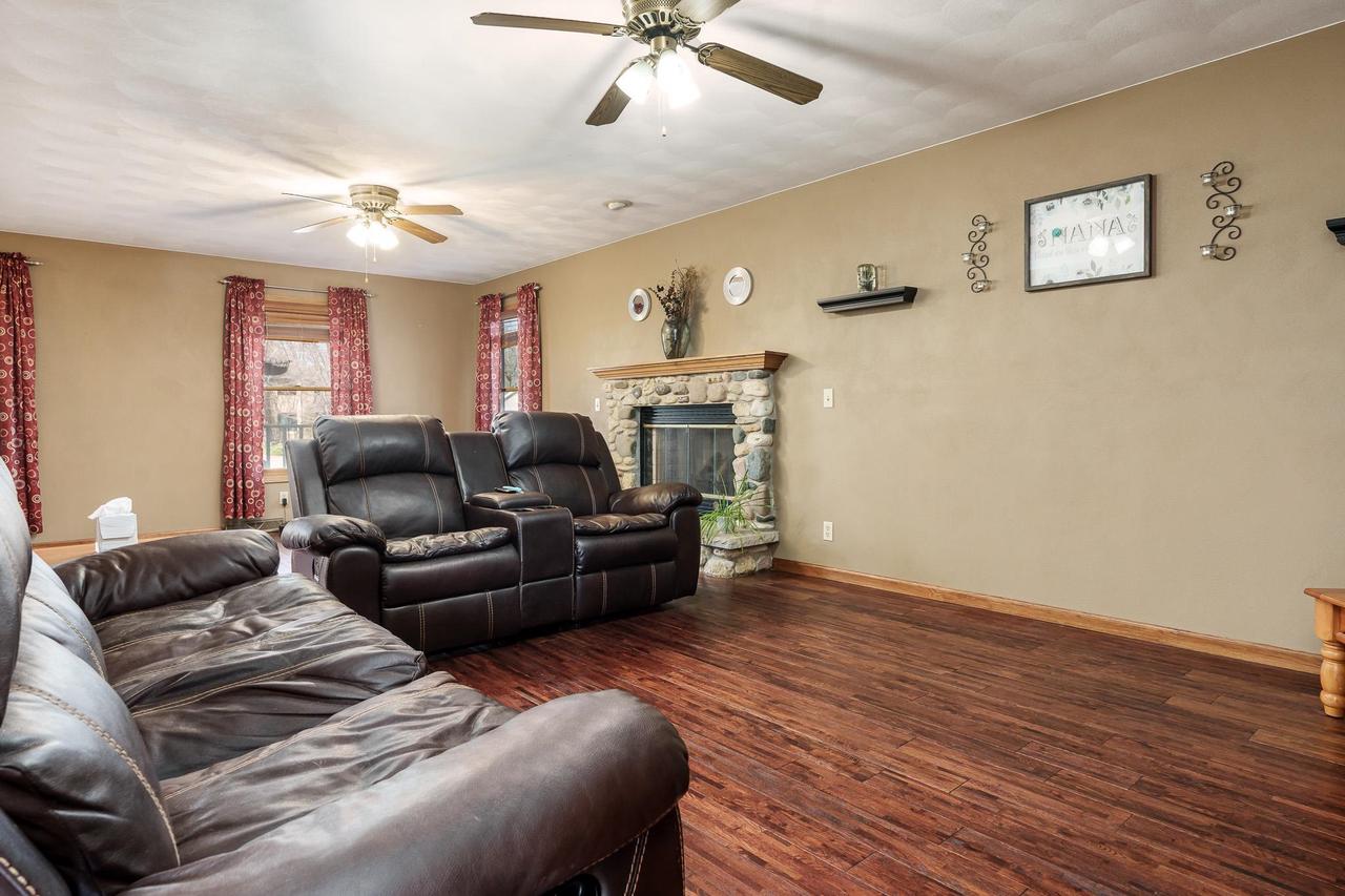 2827 South Waterford Court