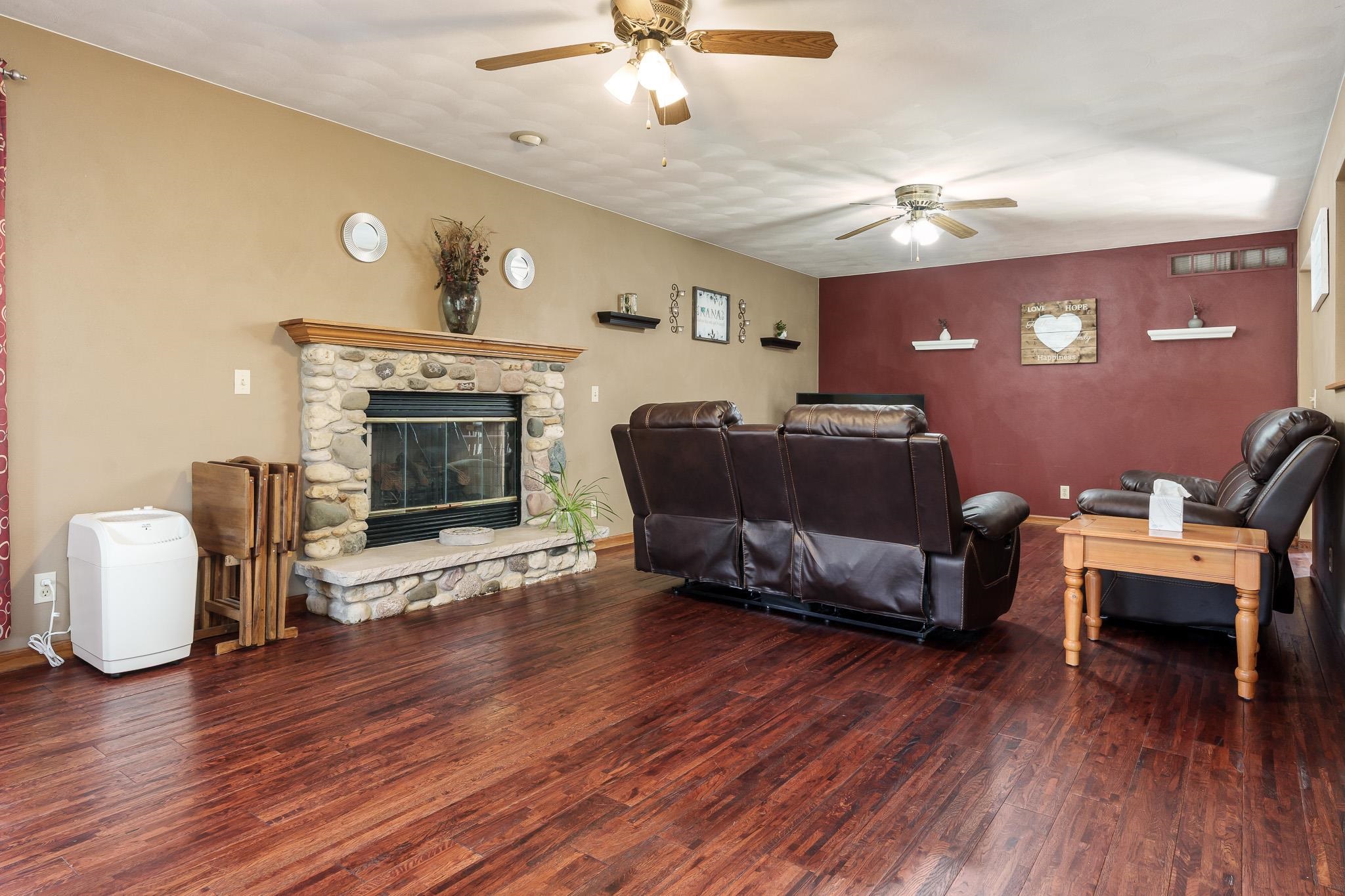 2827 S Waterford Court