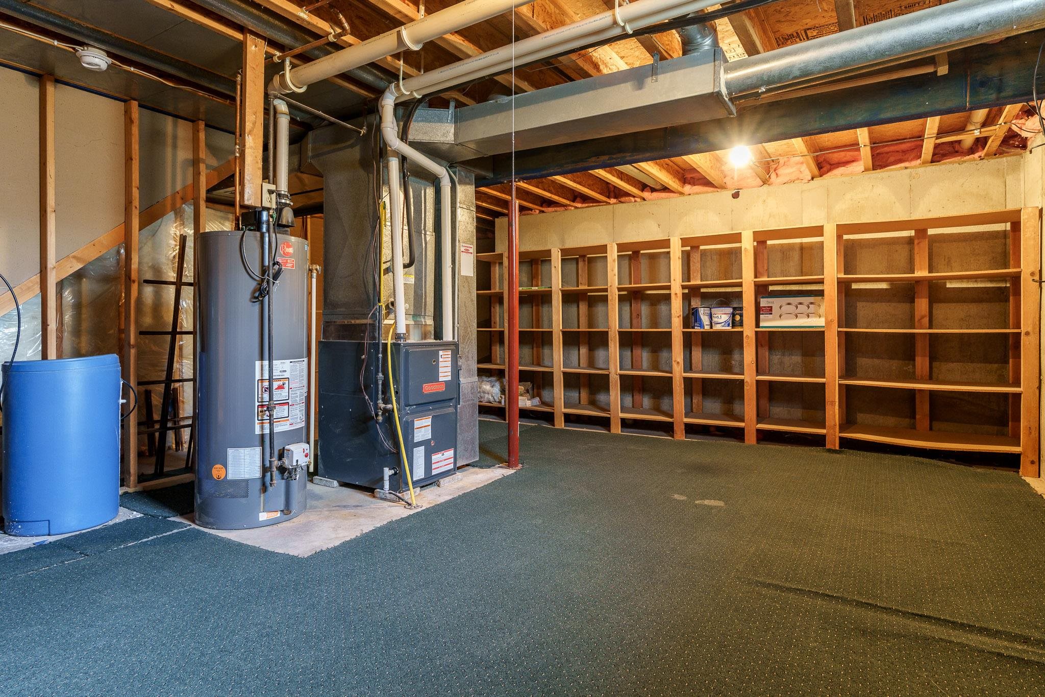 2827 S Waterford Court