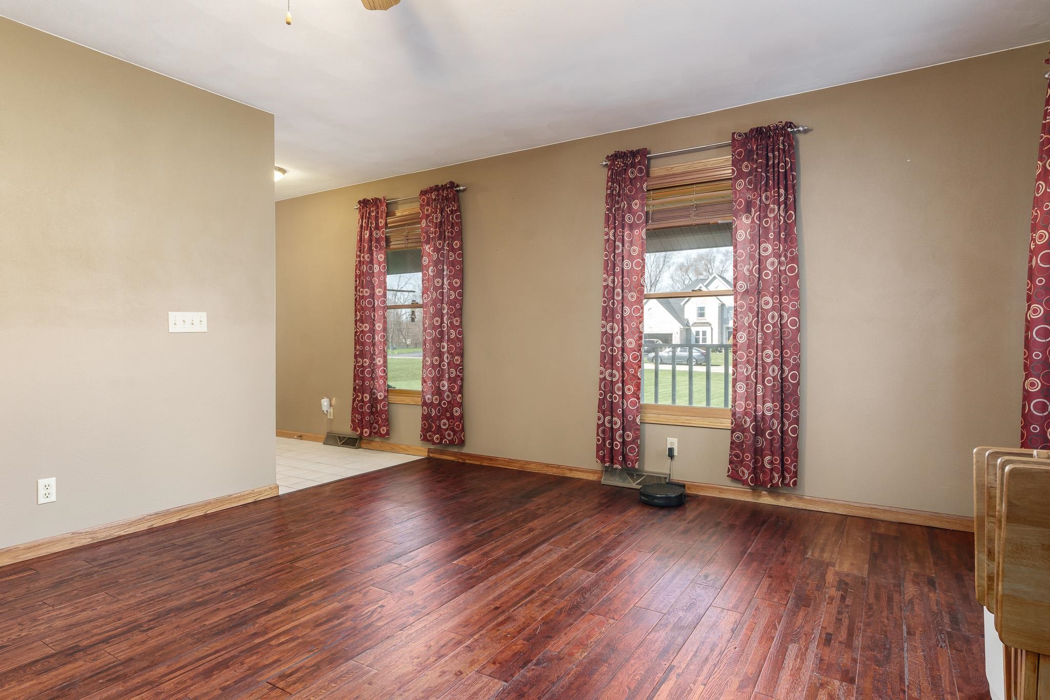 2827 S Waterford Court