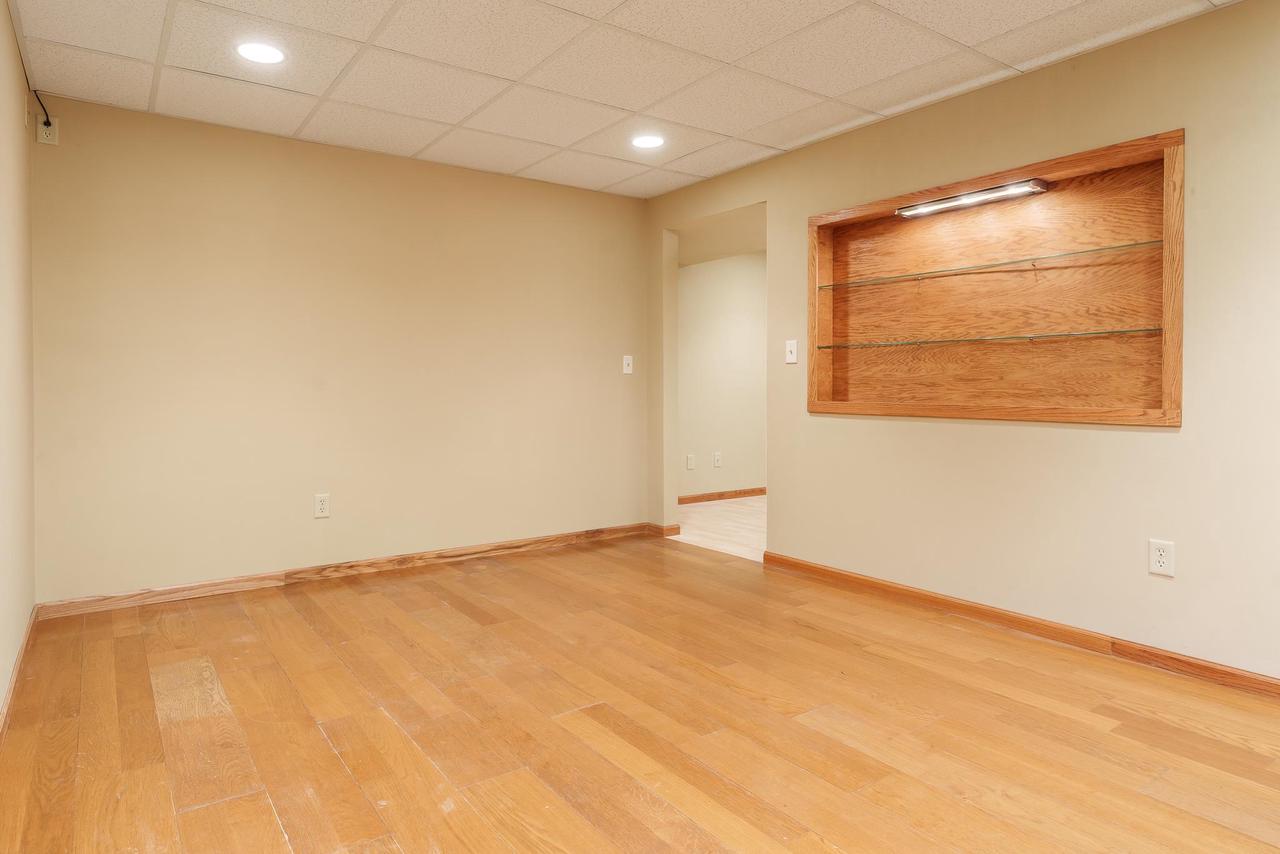 2827 South Waterford Court