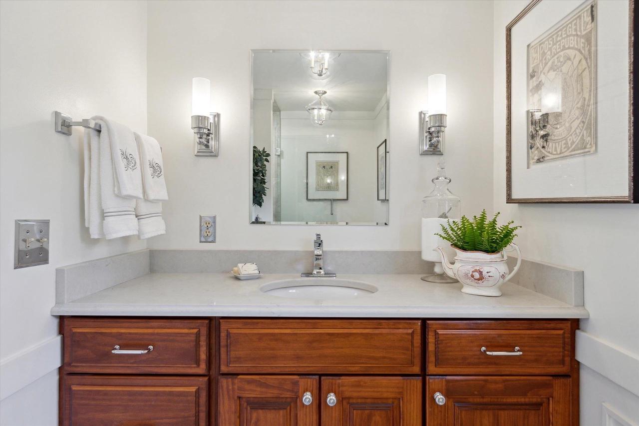 5112 East Rotamer Road