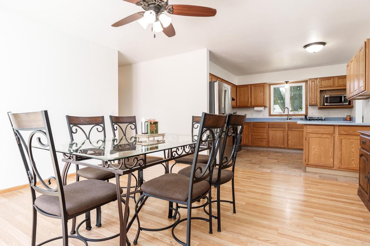 1331 West Burbank Avenue