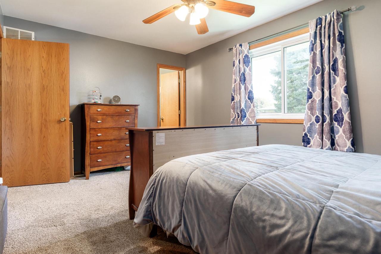 1331 West Burbank Avenue