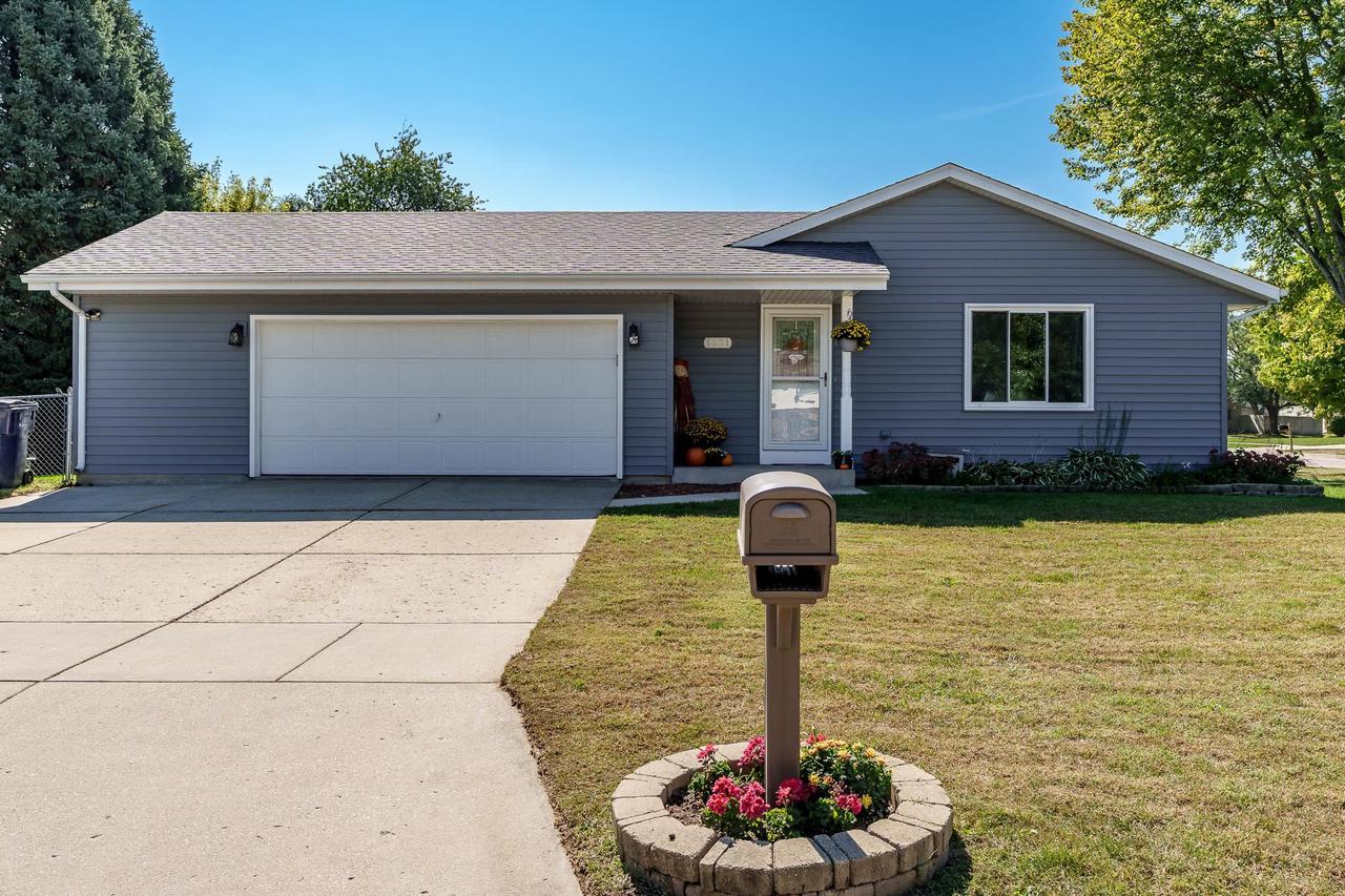 1331 West Burbank Avenue