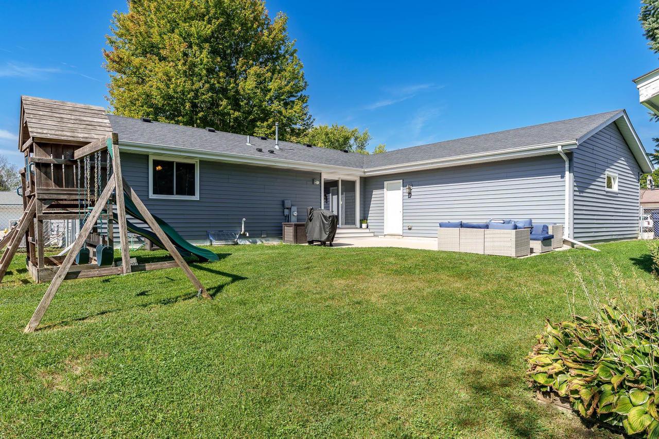 1331 West Burbank Avenue