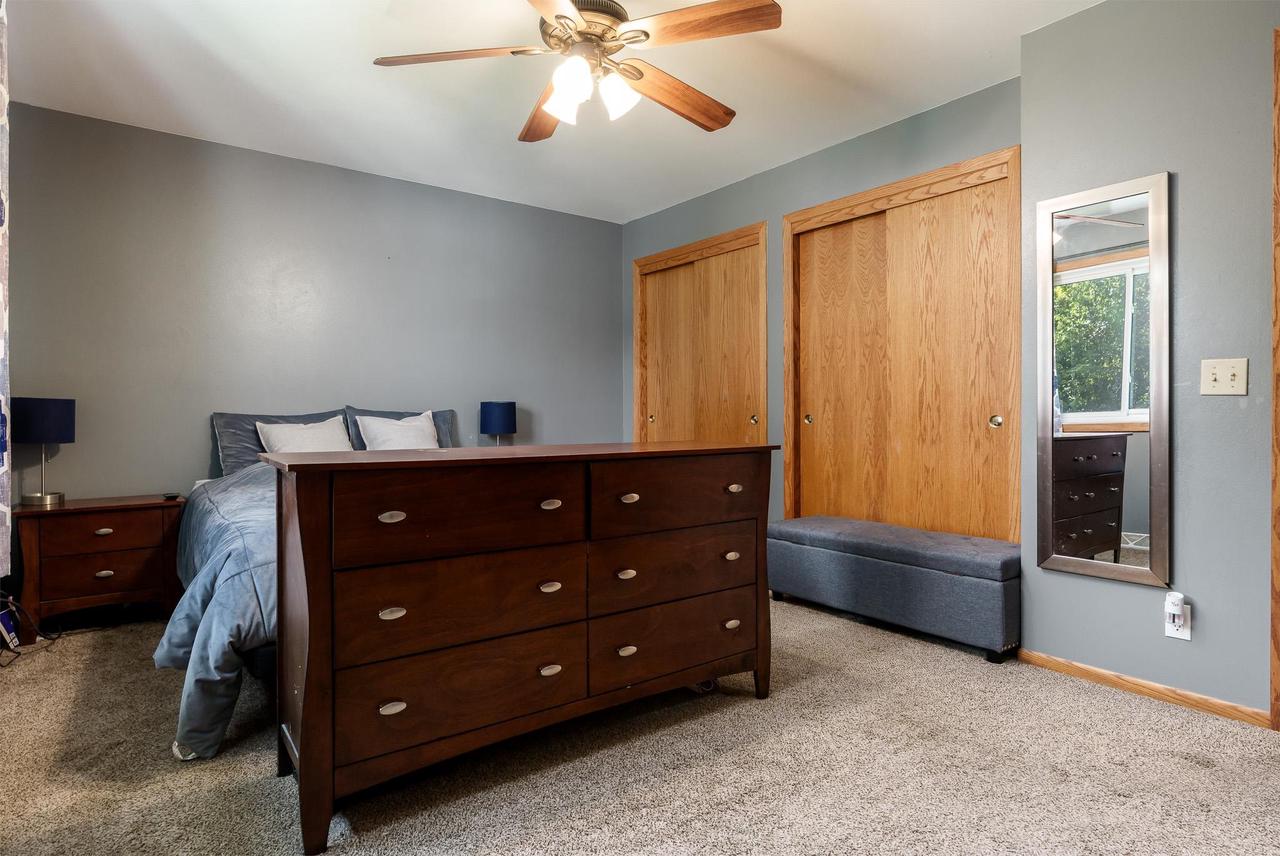 1331 West Burbank Avenue