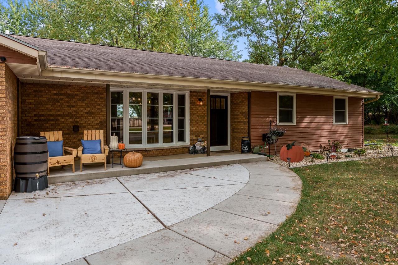 2126 North Polzin Road