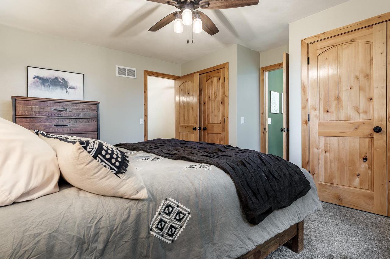 2126 North Polzin Road