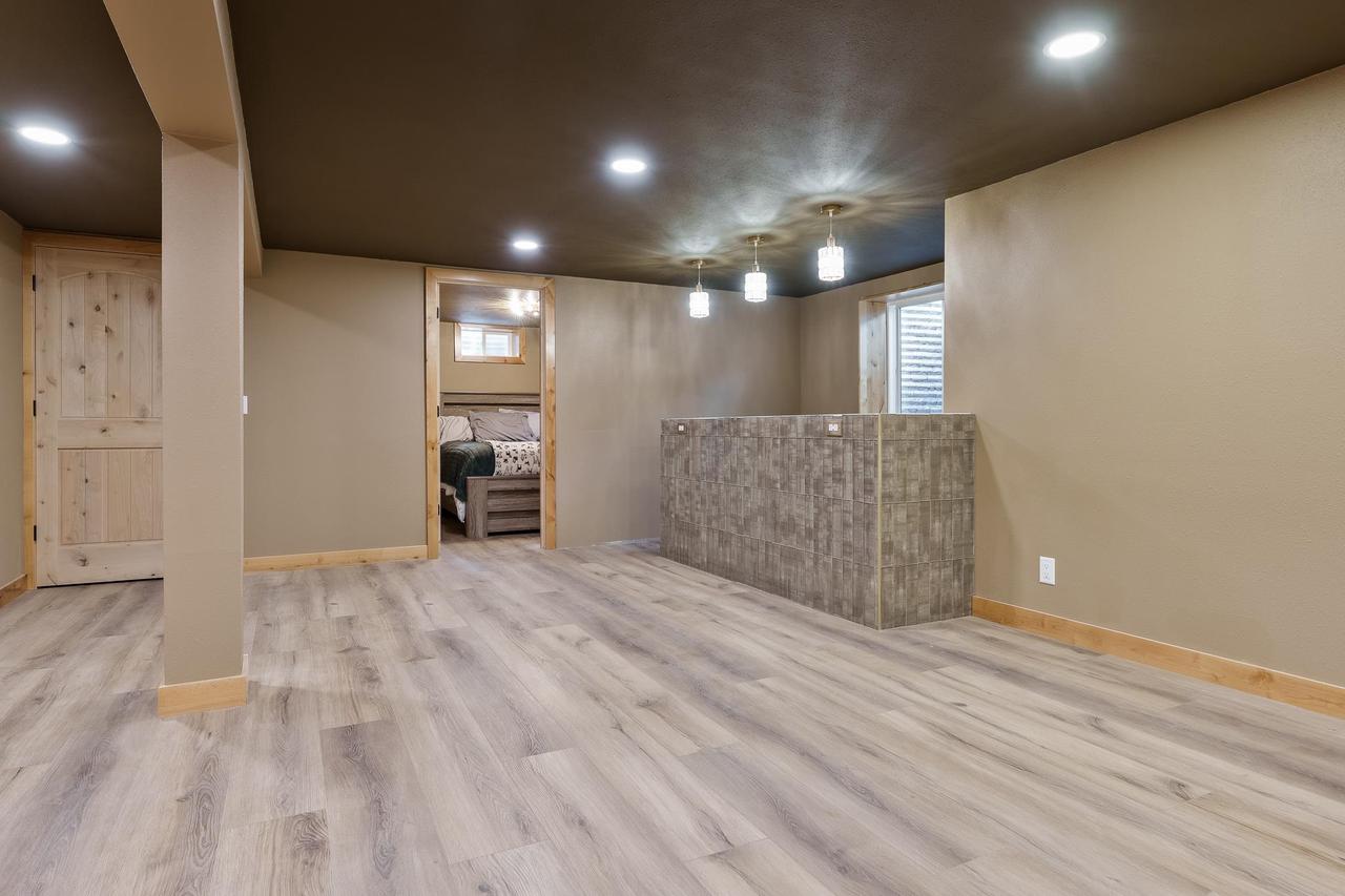 2126 North Polzin Road