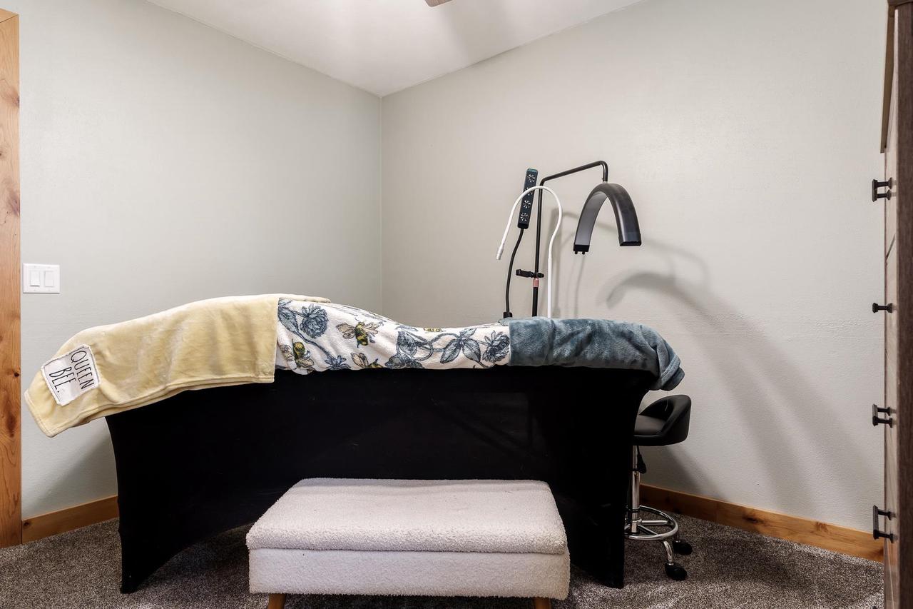 2126 North Polzin Road