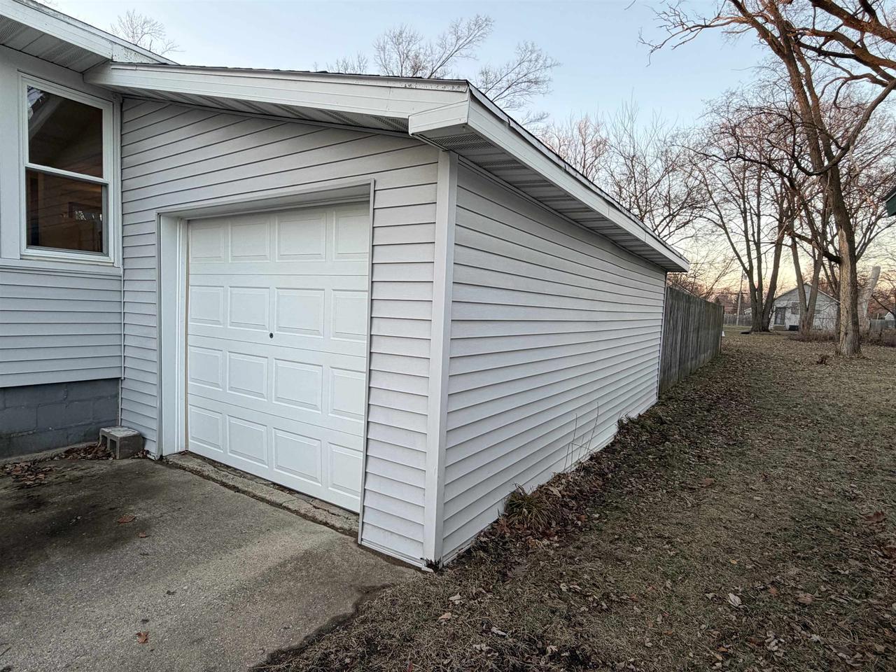 835 East Homeland Court
