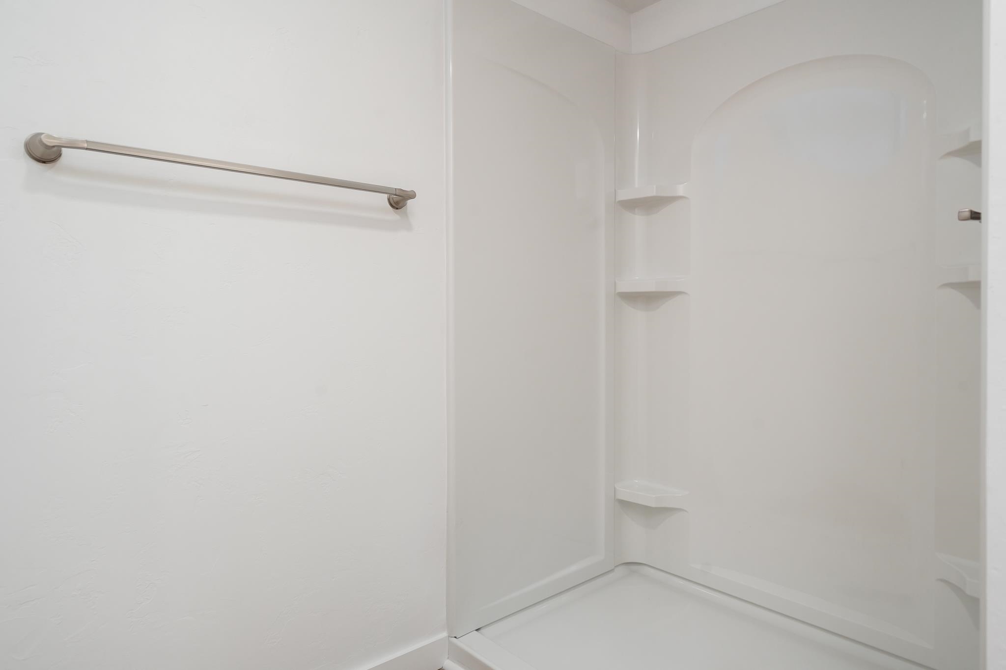 1728 Henderson Avenue