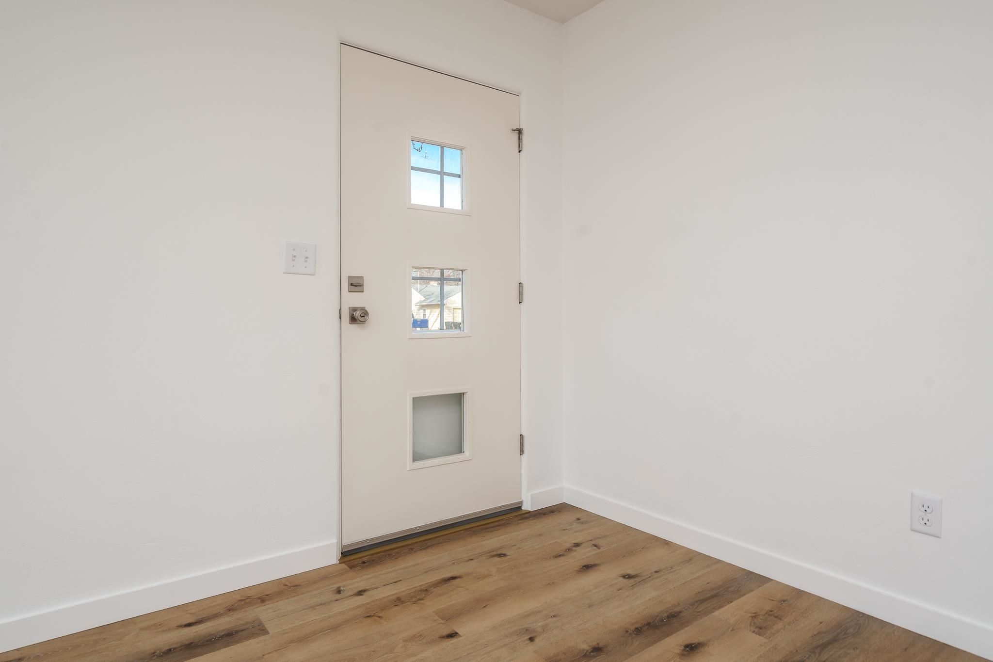 1728 Henderson Avenue