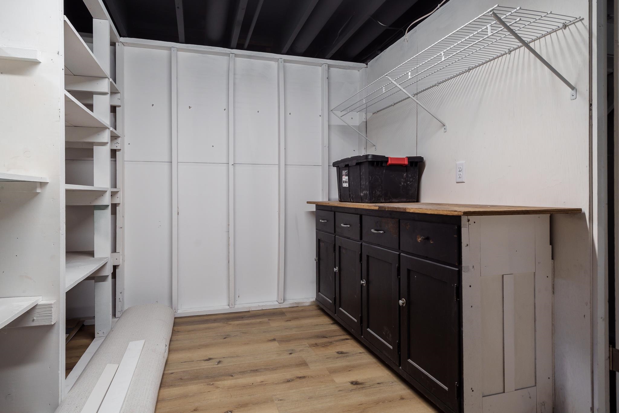 1728 Henderson Avenue