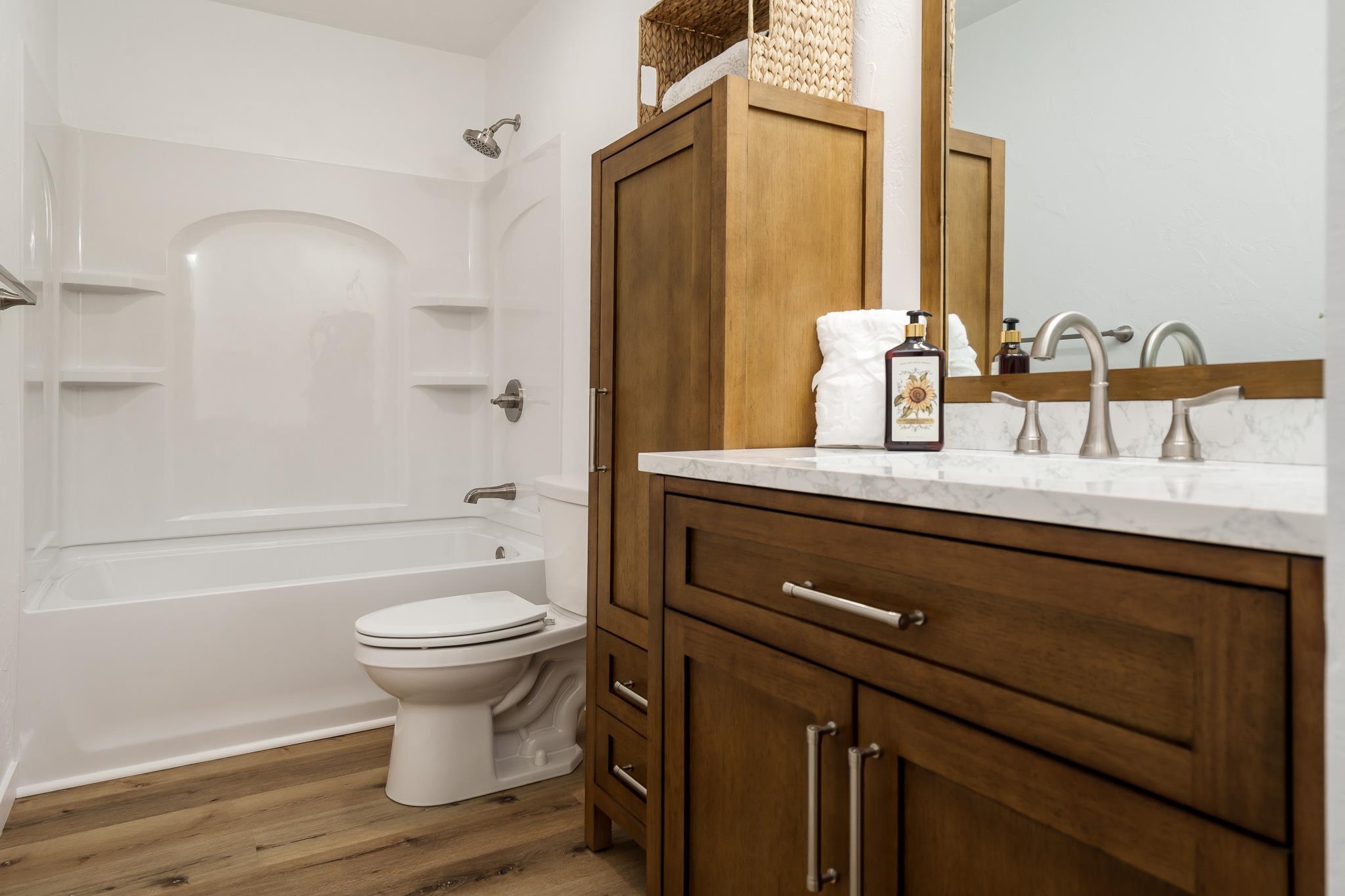 1728 Henderson Avenue