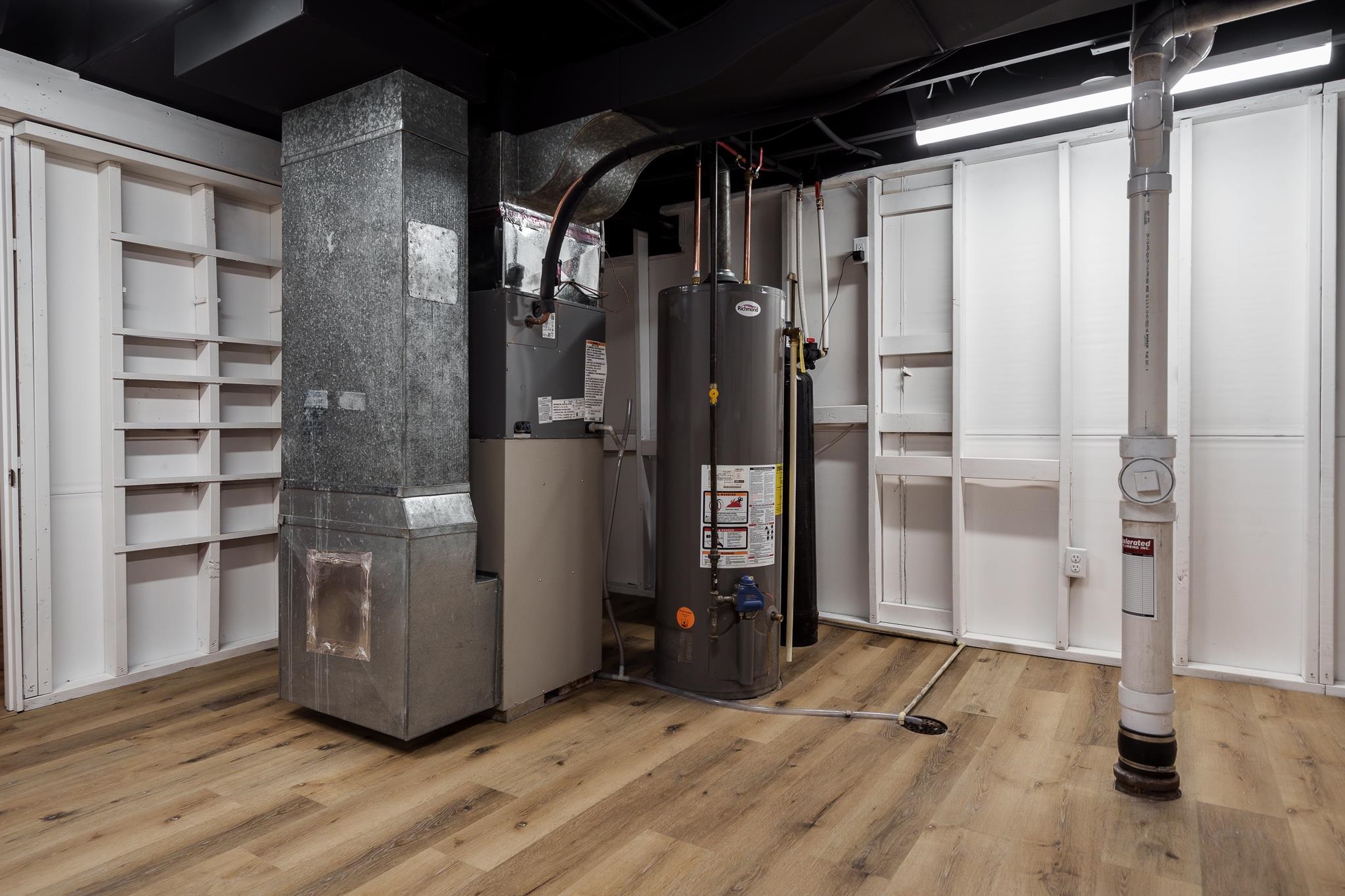 1728 Henderson Avenue