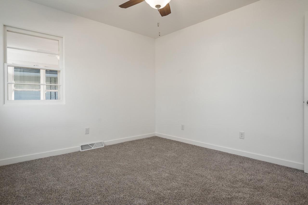 1728 Henderson Avenue