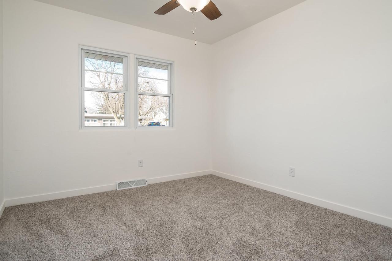 1728 Henderson Avenue