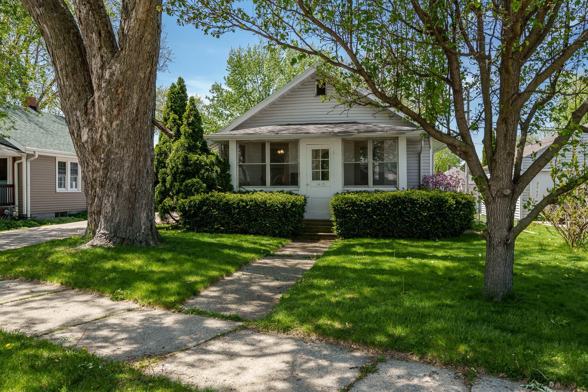 1413 Woodman Road