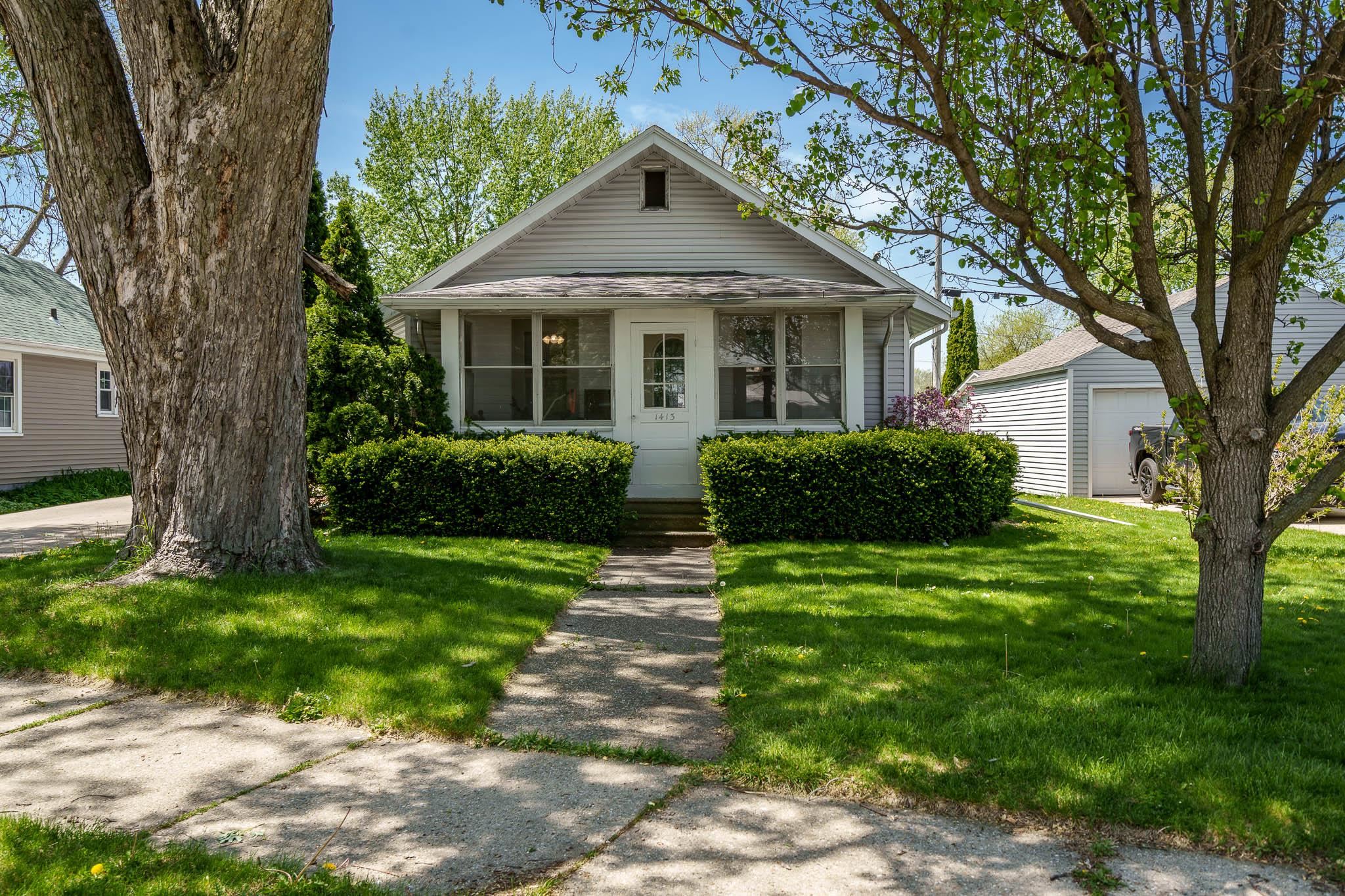 1413 Woodman Road