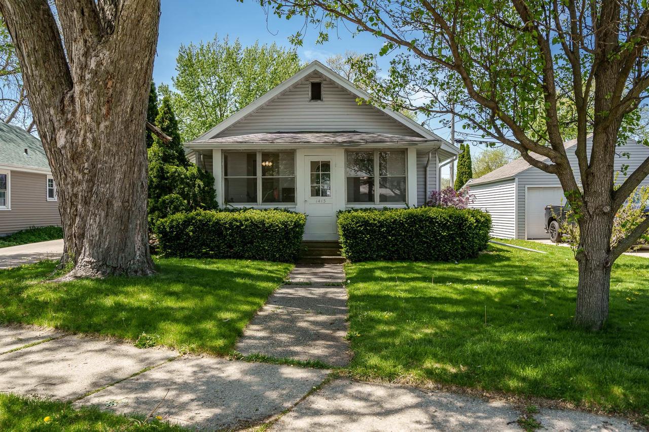 1413 Woodman Road