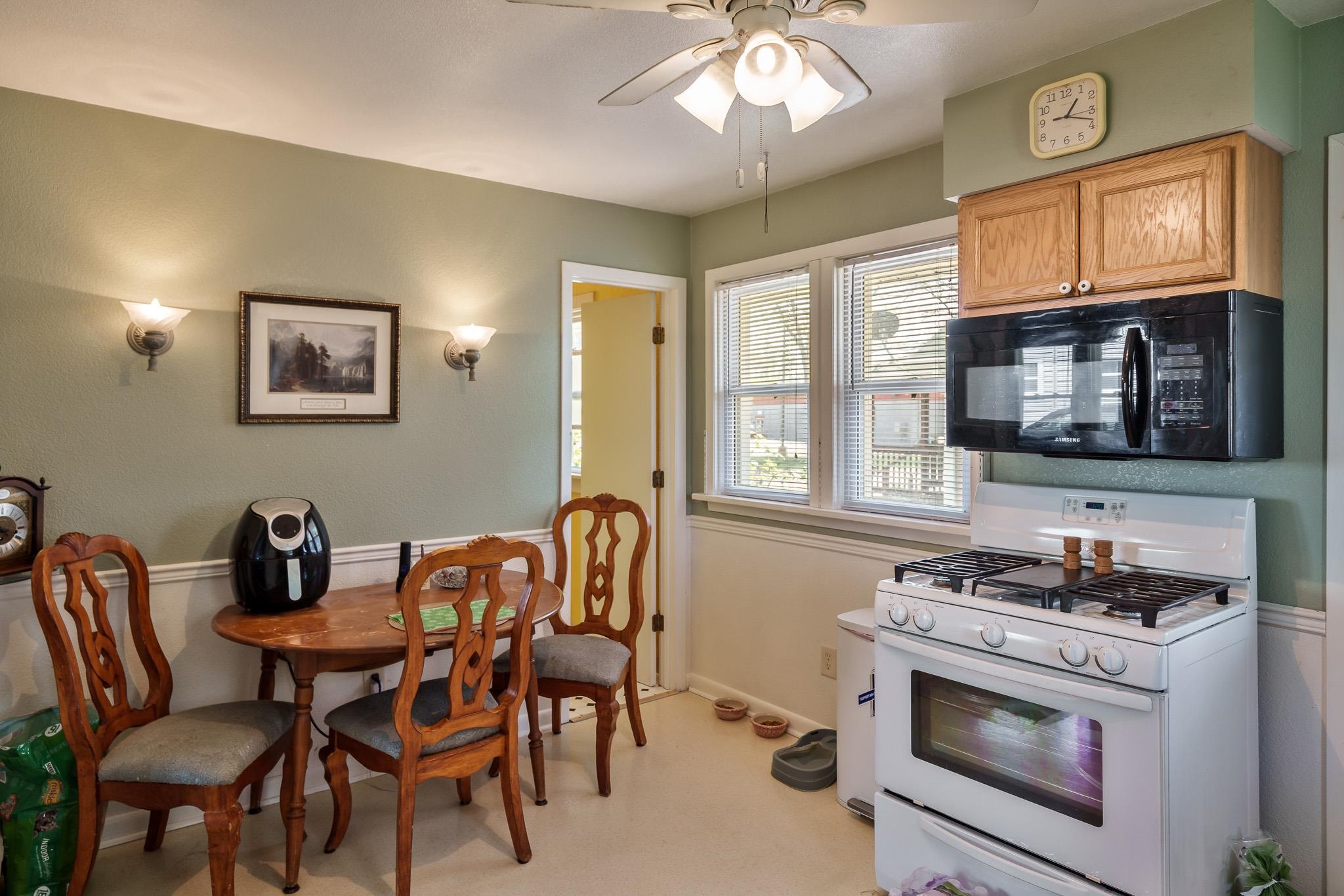 1413 Woodman Road
