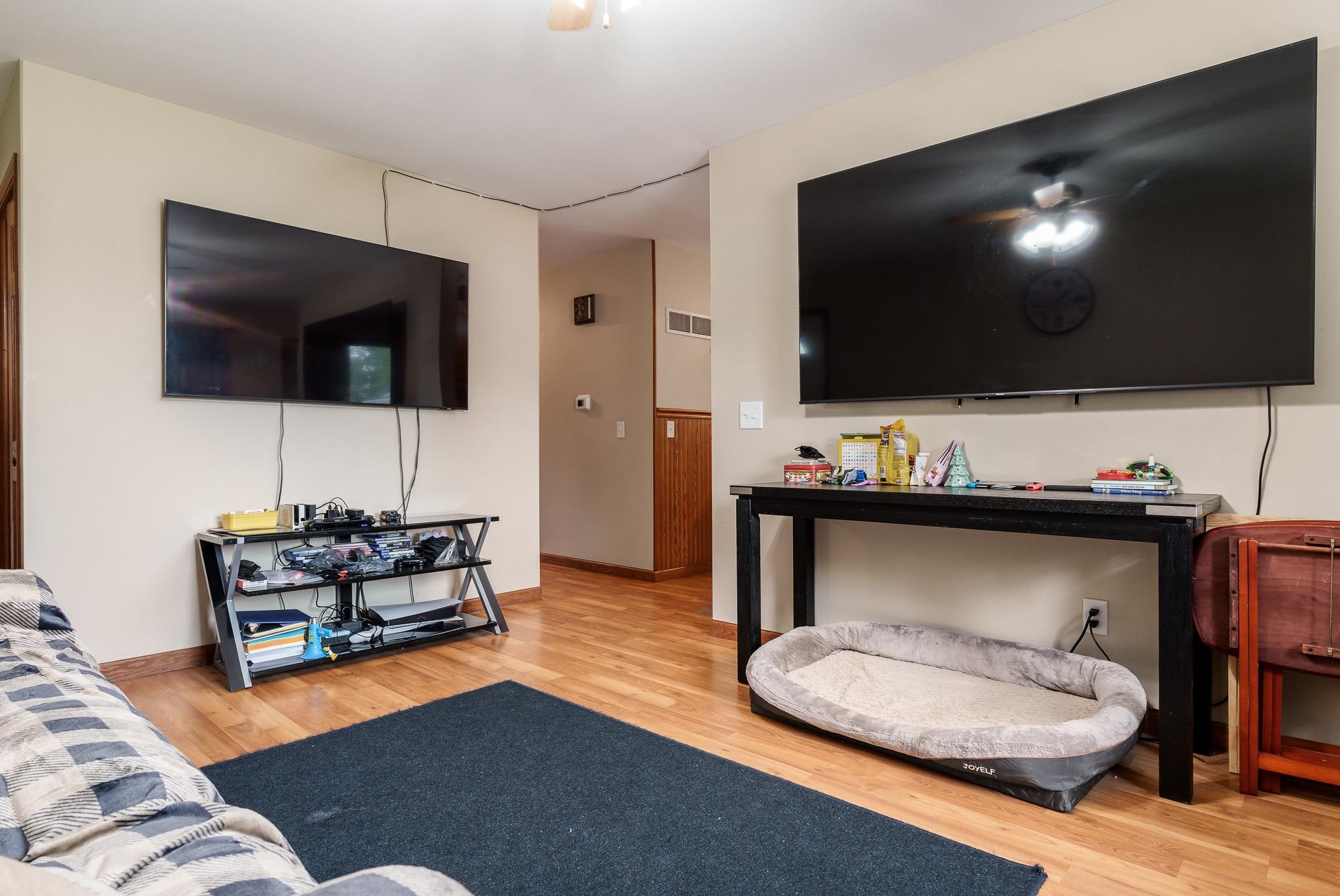 301 E 8th Avenue